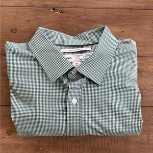 Old Navy The Signature Shirt Slim Fit